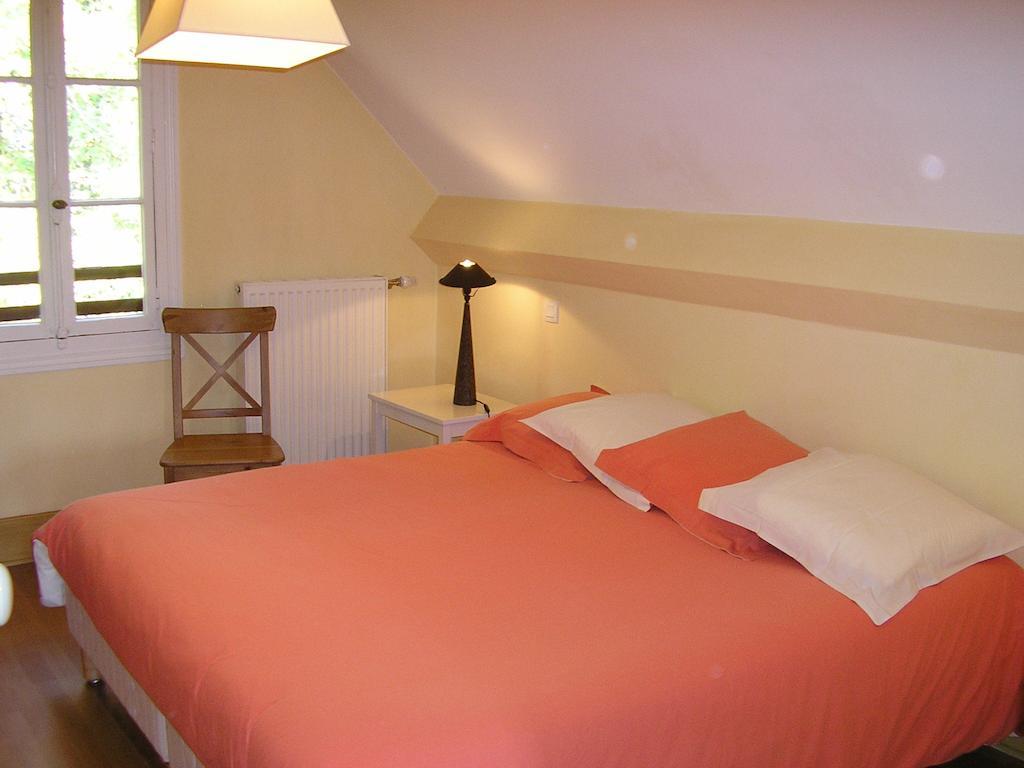 Maison Aux Iris Apartman Challes-les-Eaux Szoba fotó
